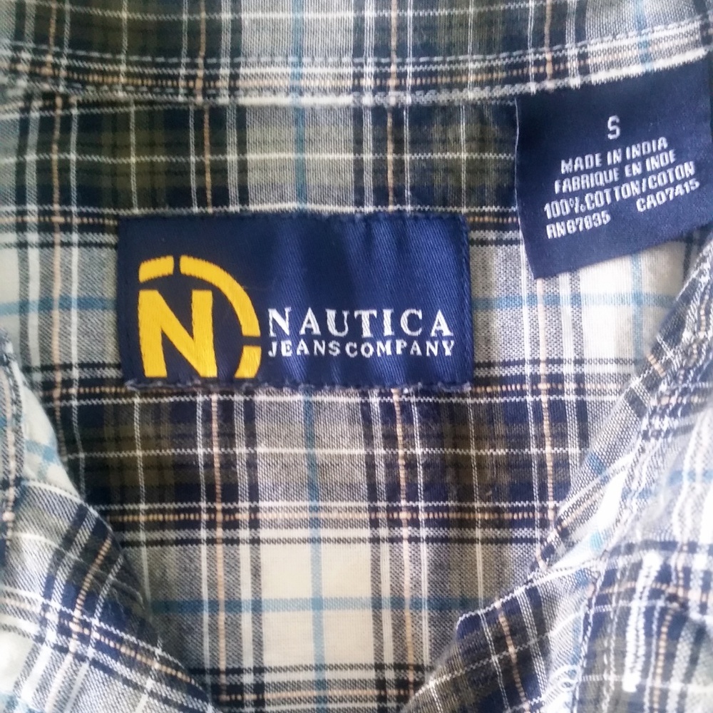 Nautica Button Up Shirt in Hunter Plaid - Picture 6 of 7